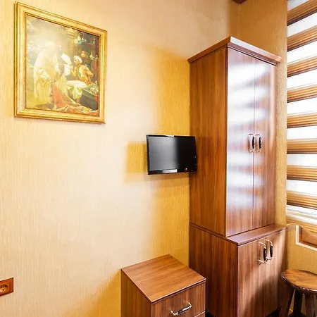 Chestnut Mansion Oldcity Hotel 2*