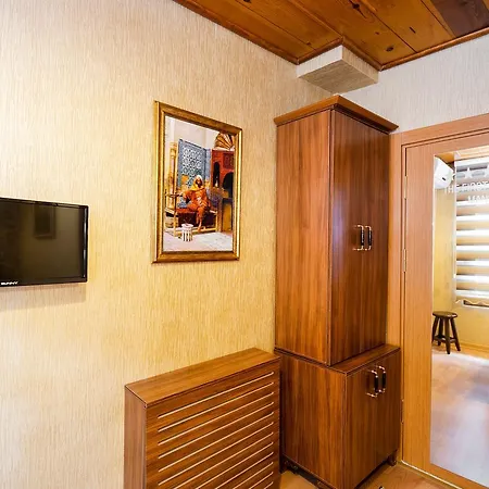 Chestnut Mansion Oldcity Hotel 2*